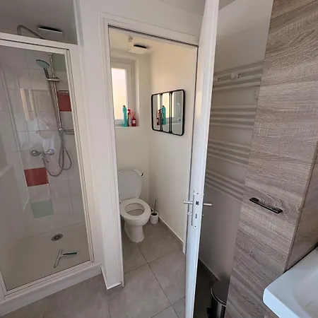 Apartment Maison 6 Pers 3 Chbr Wi-fi Proche Commerces Et Calais
