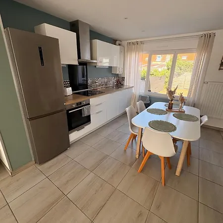 Maison 6 Pers 3 Chbr Wi-fi Proche Commerces Et Apartment *